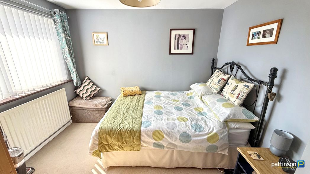 Property image 16 of 28