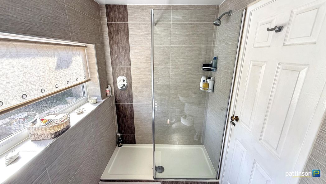Property image 21 of 28