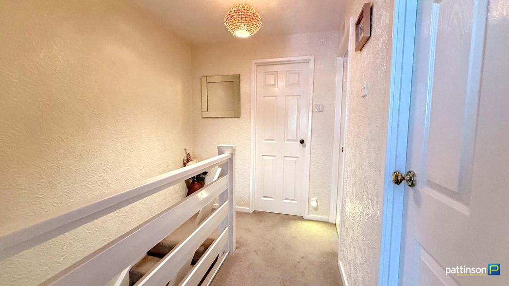 Property image 10 of 28