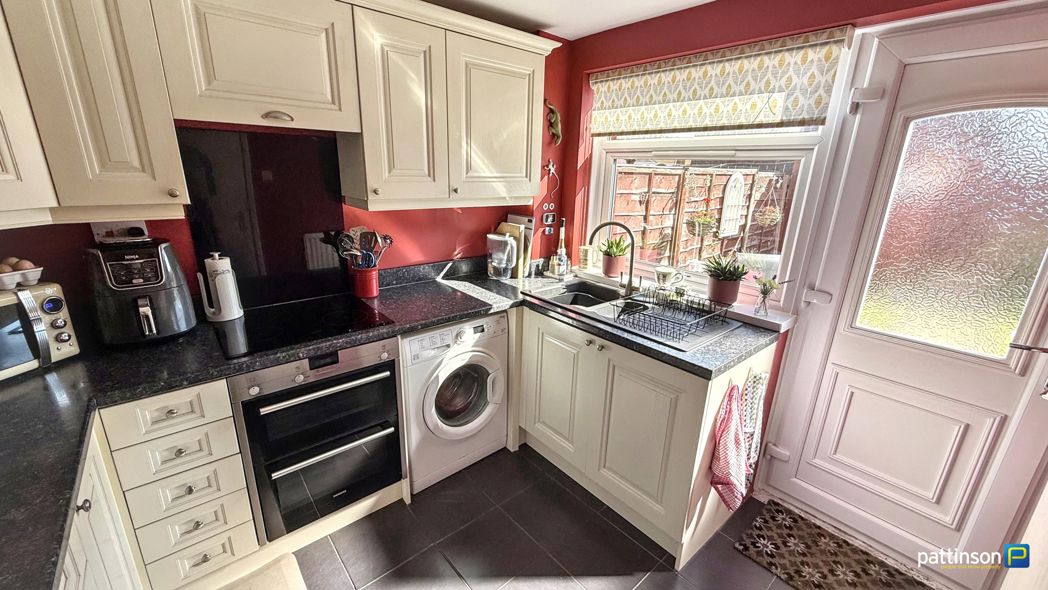 Property image 7 of 28