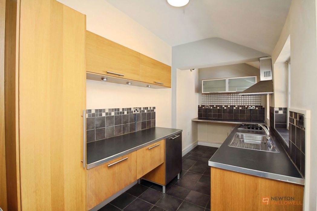 Property image 27 of 36