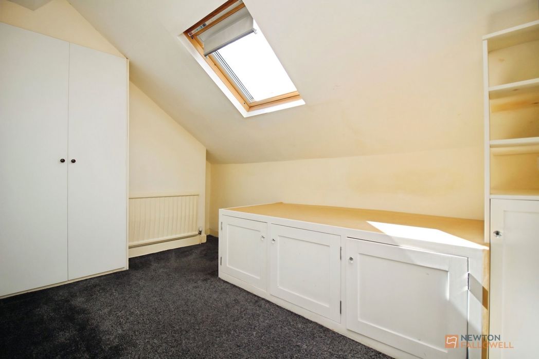 Property image 33 of 36