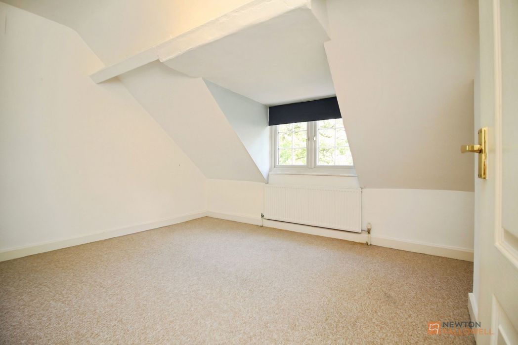Property image 34 of 36