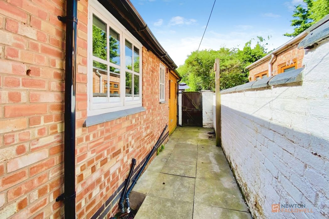 Property image 35 of 36