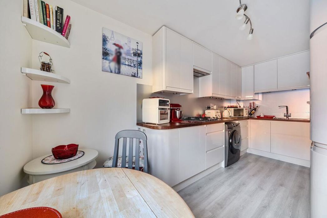 Property image 5 of 15