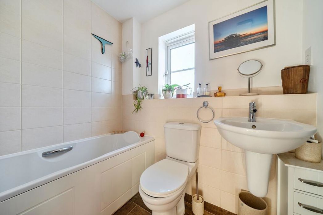 Property image 12 of 15