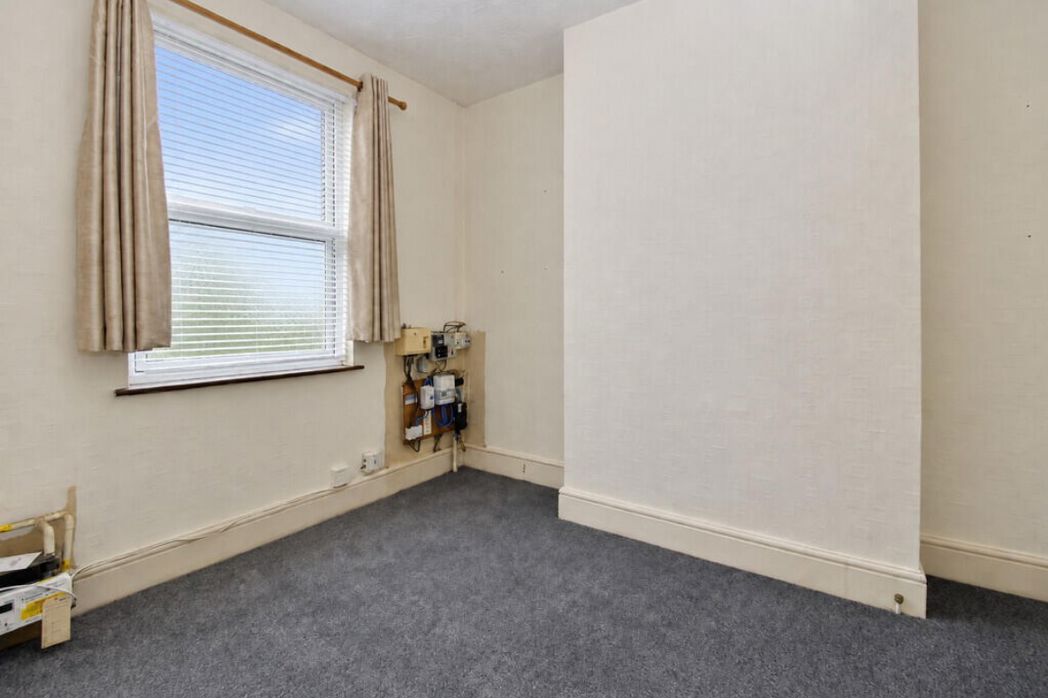 Property image 11 of 12