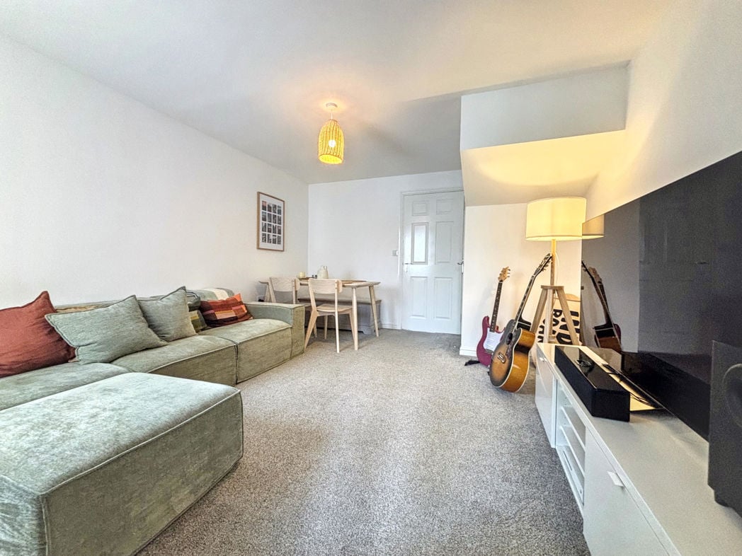 Living Room/Diner