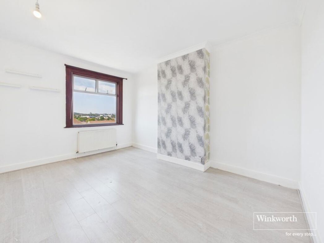 Property image 2 of 11