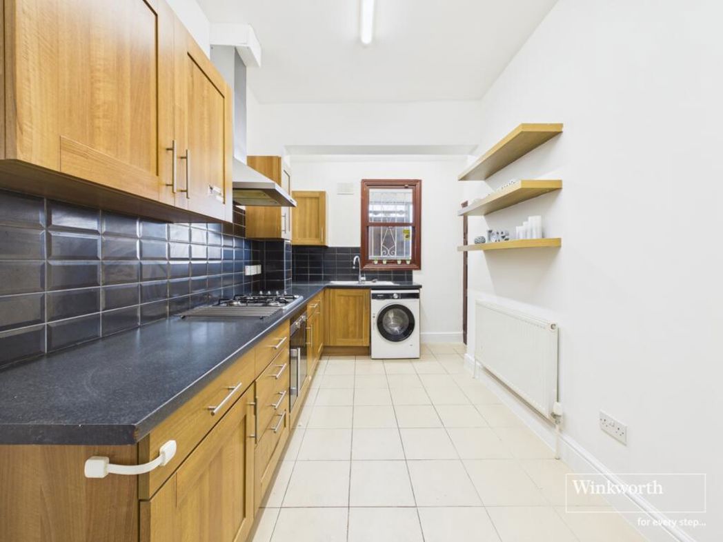 Property image 5 of 11