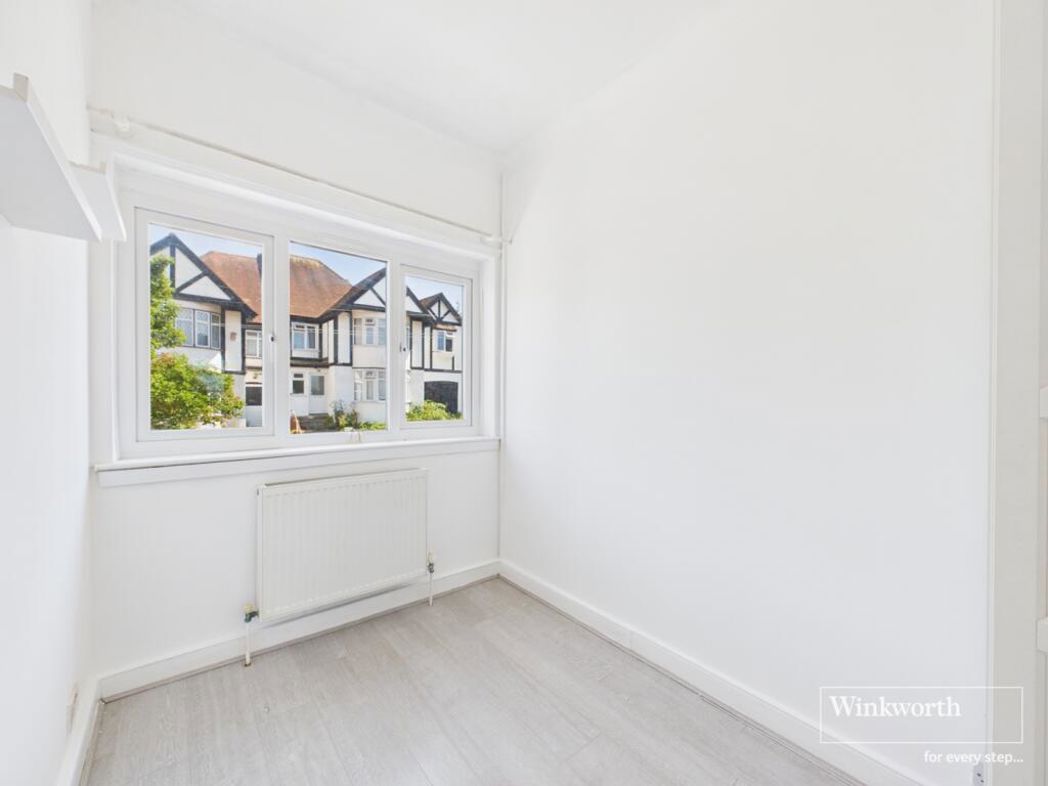 Property image 6 of 11