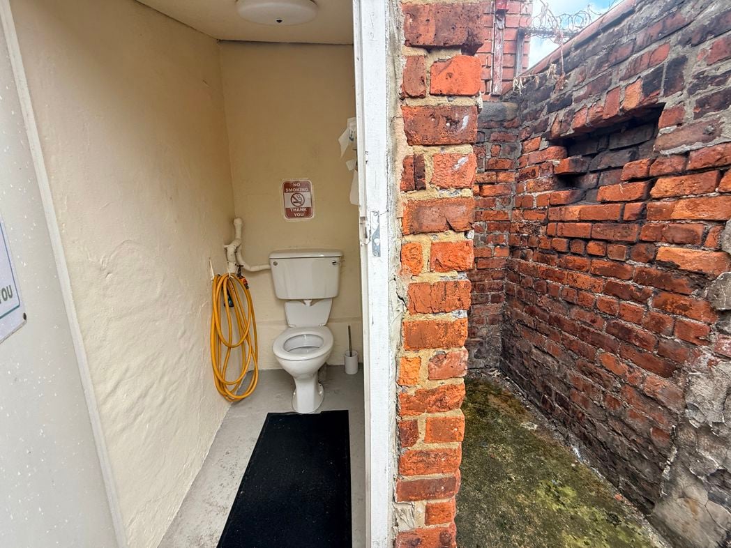 Property image 7 of 8