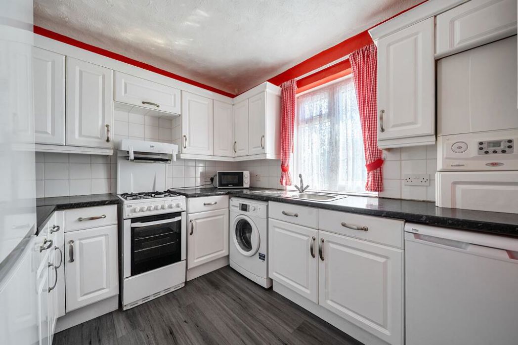 Property image 2 of 14