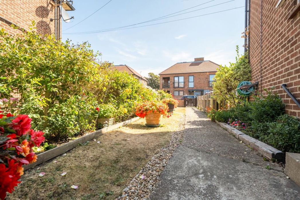 Property image 13 of 14