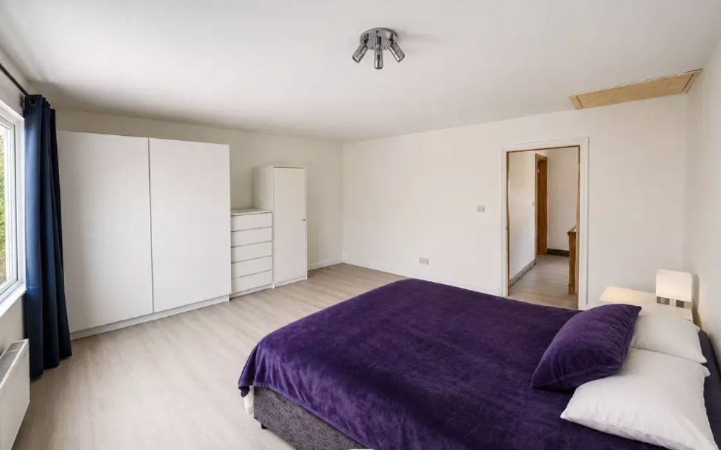 Property image 6 of 8
