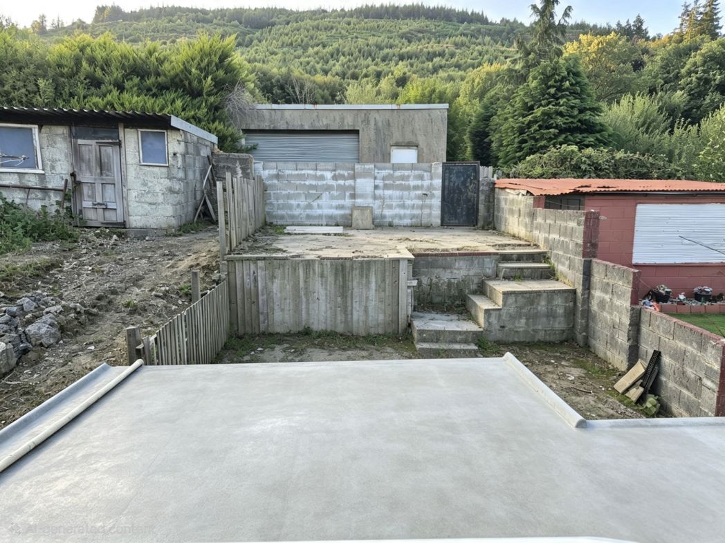 Property image 8 of 9