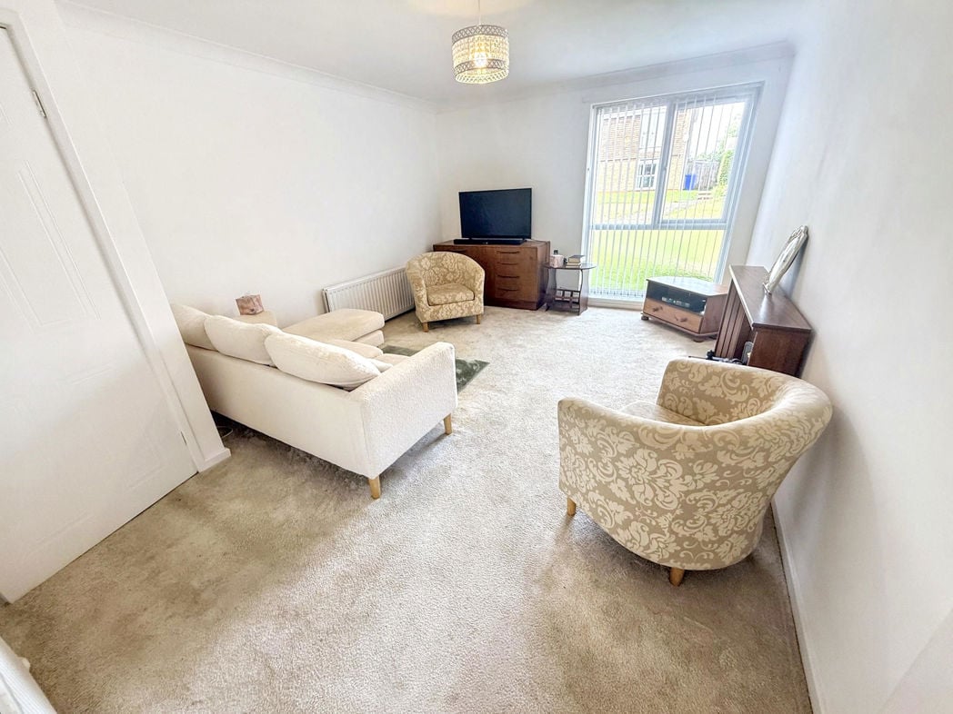 Property image 3 of 12