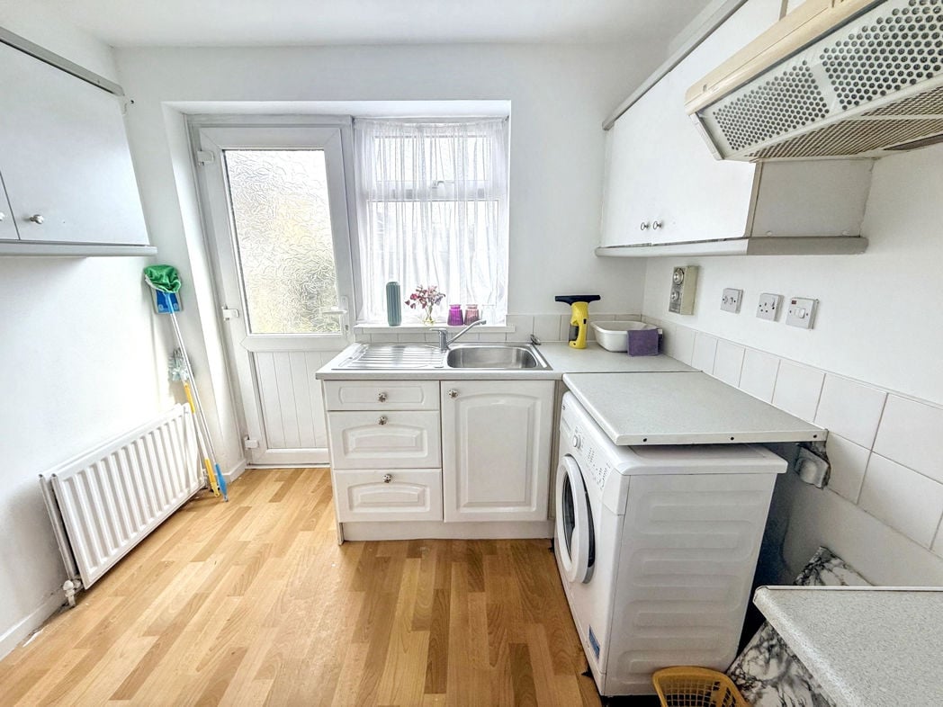 Property image 4 of 12