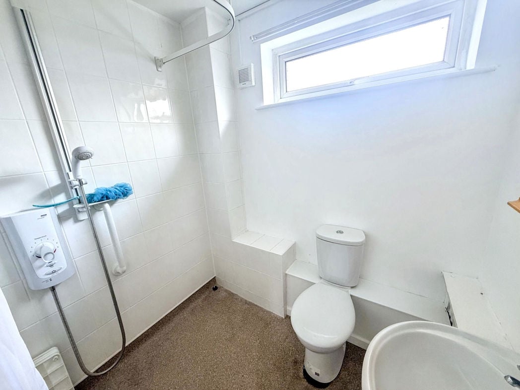 Property image 7 of 12