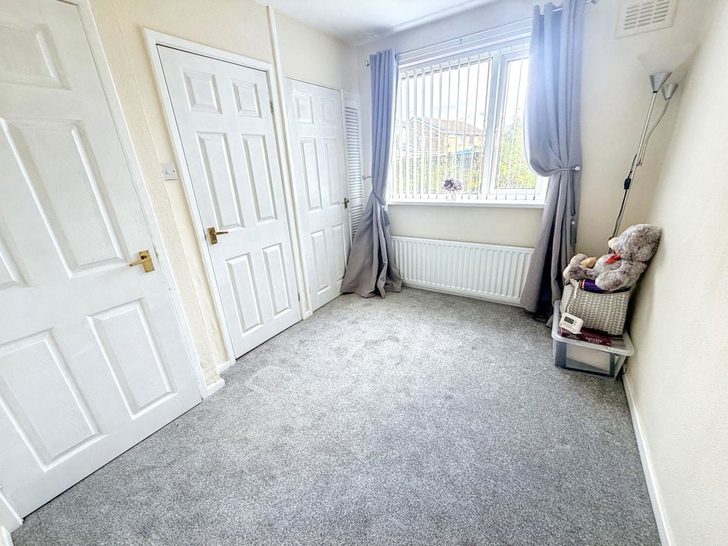 Property image 10 of 12