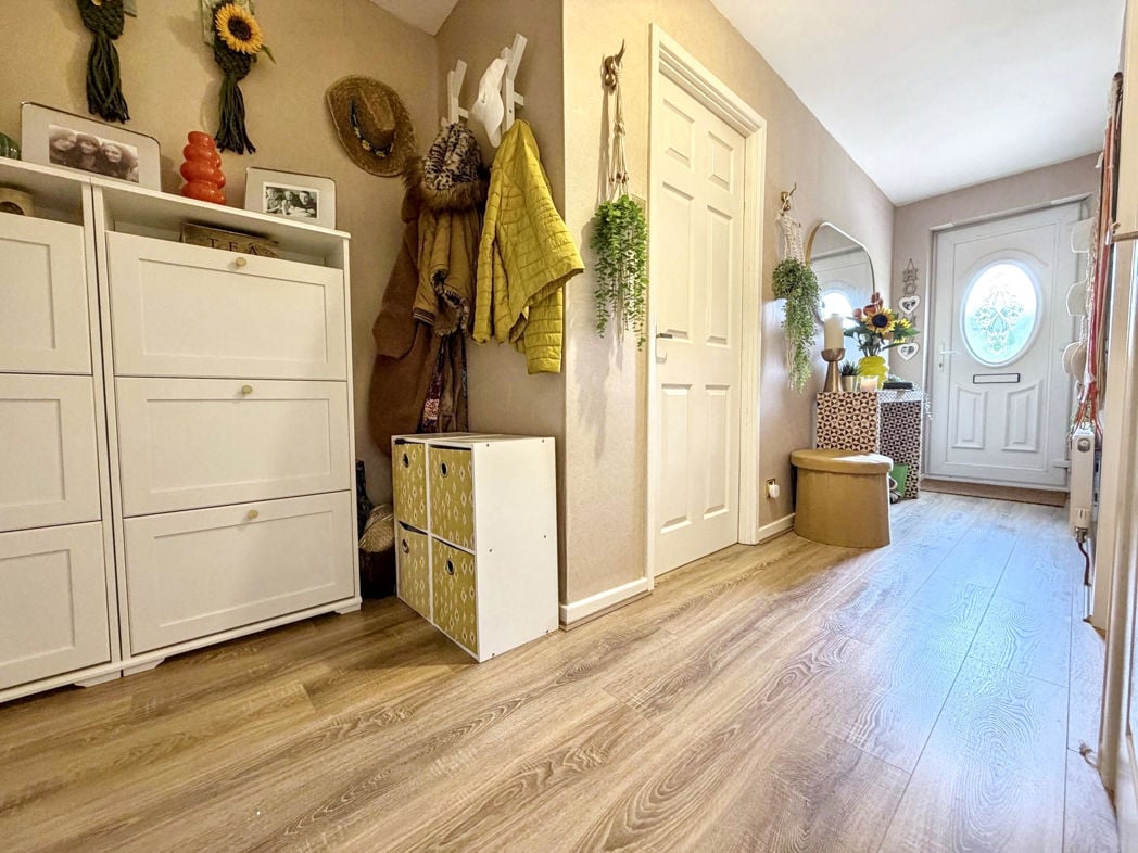 Entrance/Hallway
