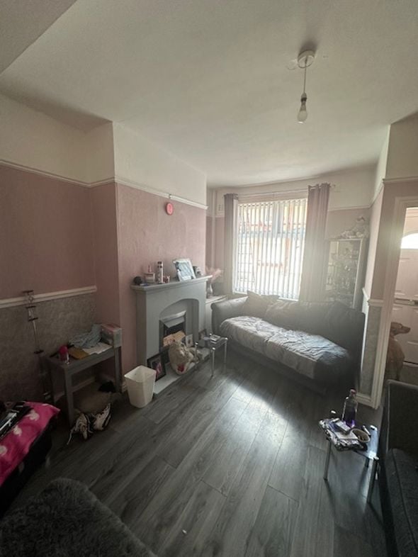 Property image 2 of 14