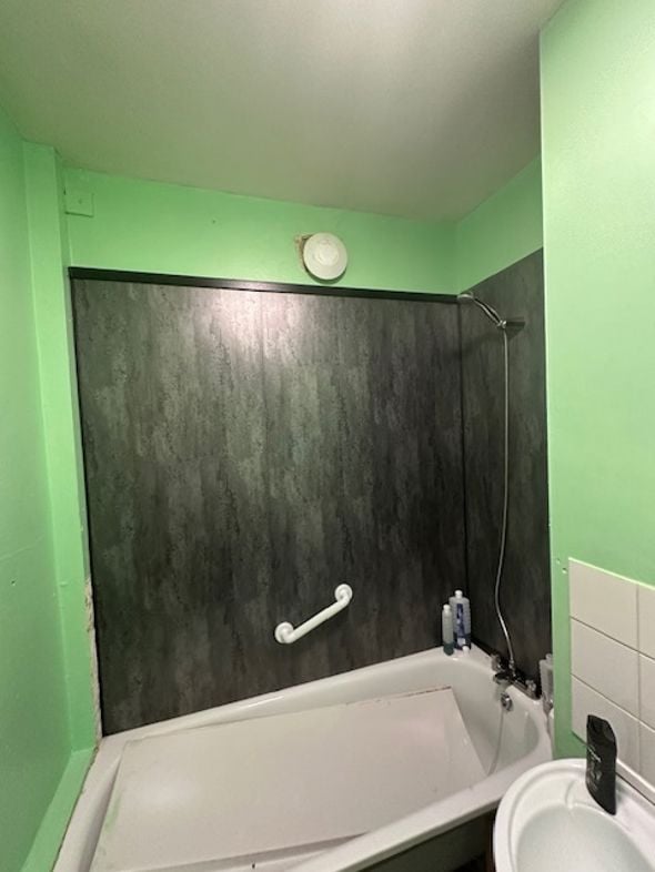 Property image 11 of 14