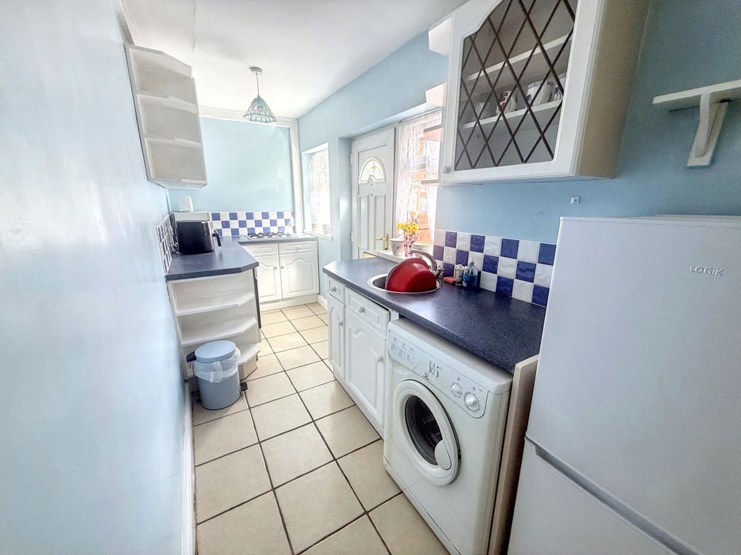 Property image 3 of 12