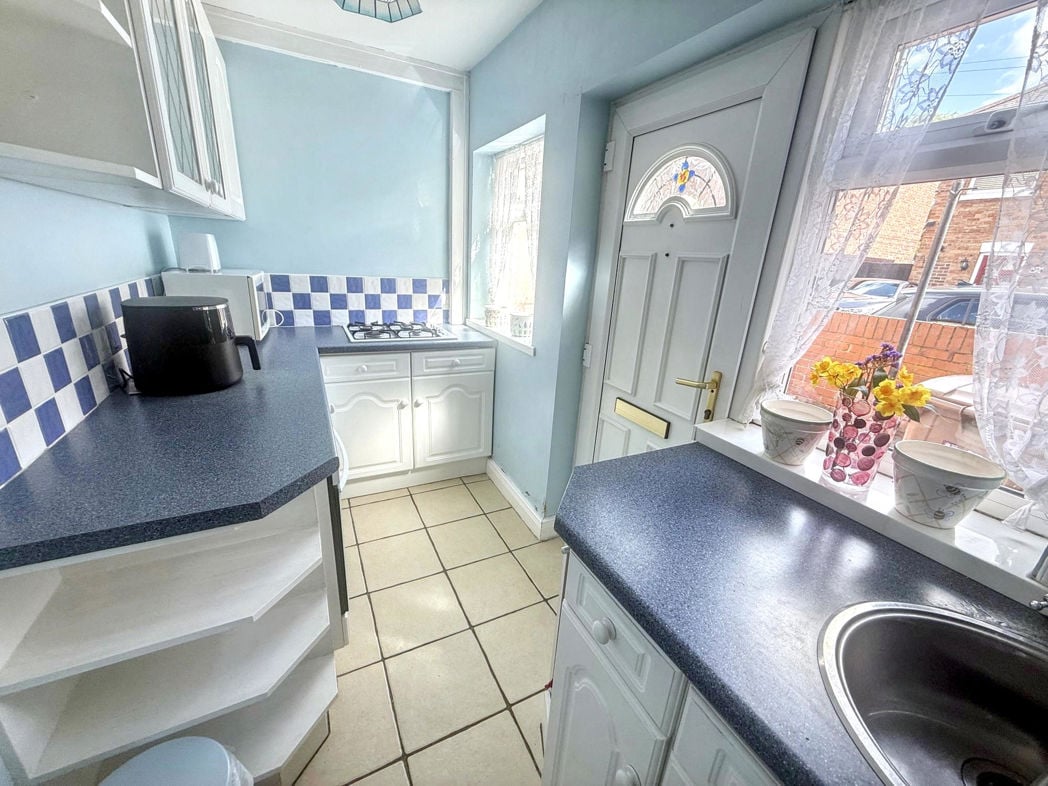 Property image 7 of 12
