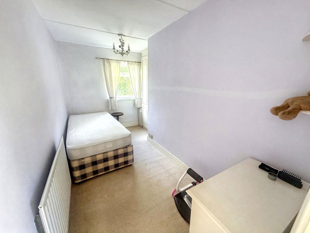 Property image 11 of 12