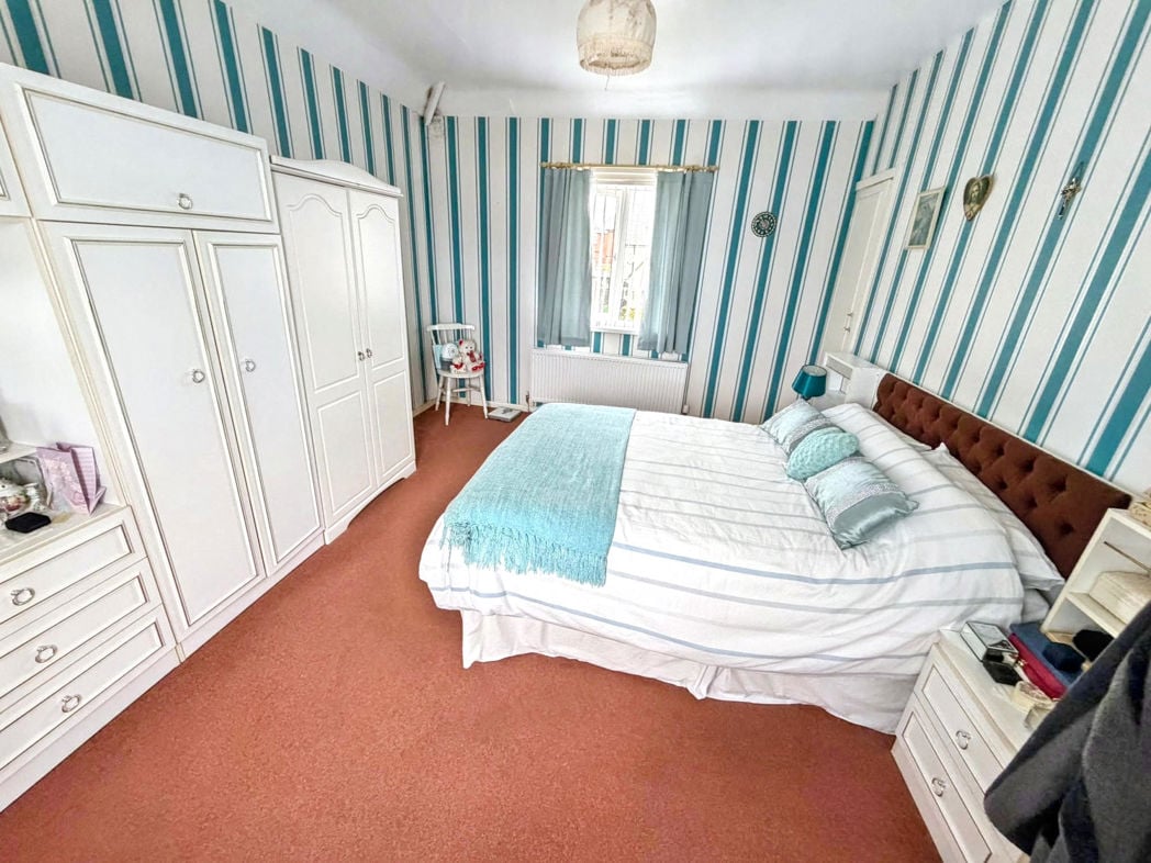 Main bedroom