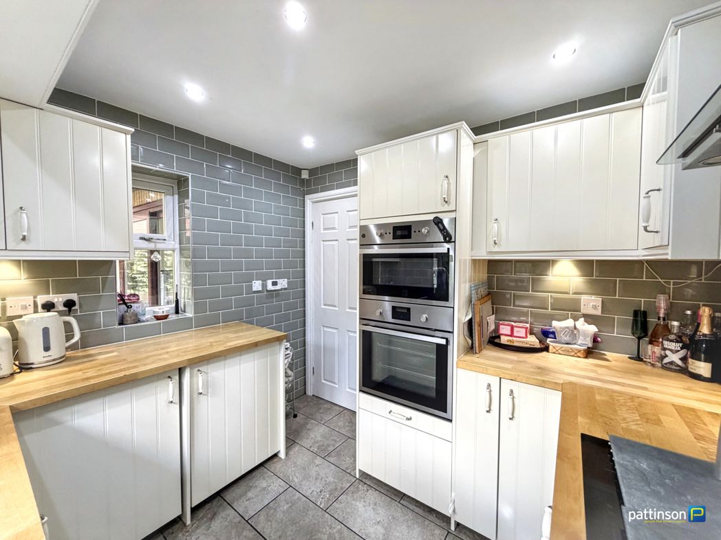 Property image 5 of 23