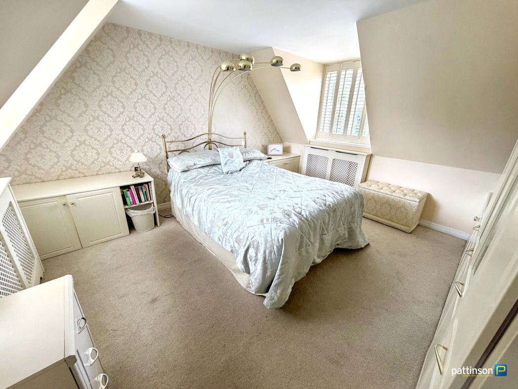 Property image 12 of 23