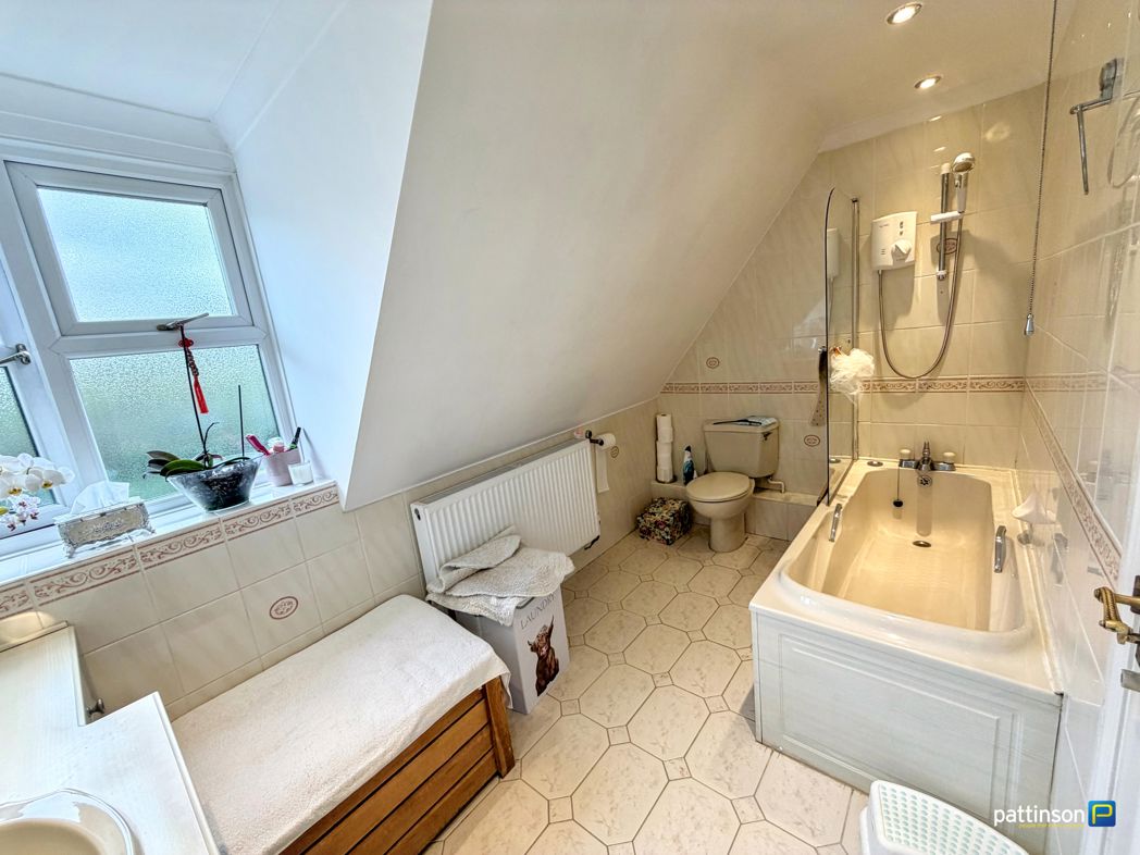 Property image 18 of 23