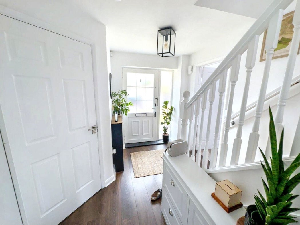 Entrance/Hallway