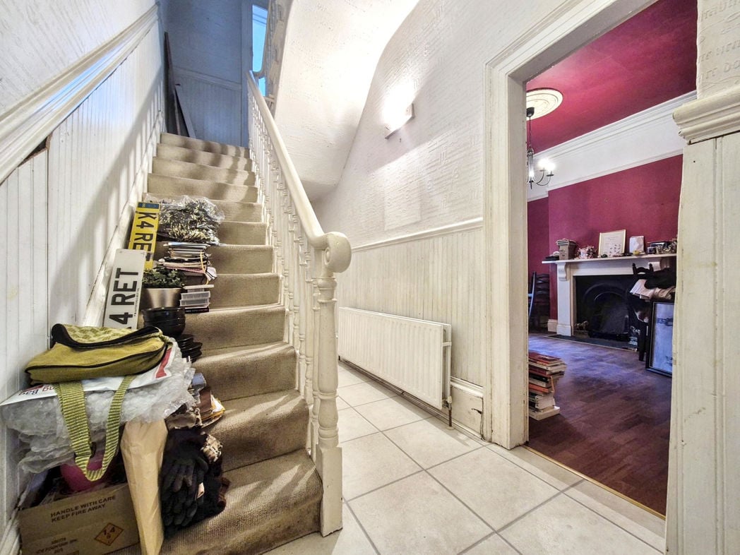 Entrance/Hallway.