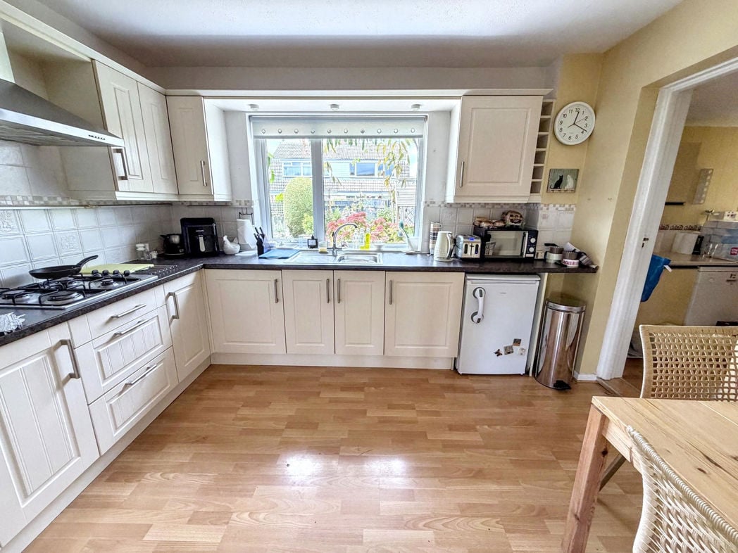 Property image 5 of 17