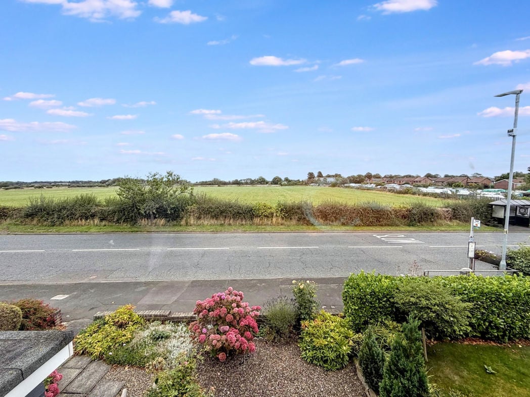 Property image 2 of 17