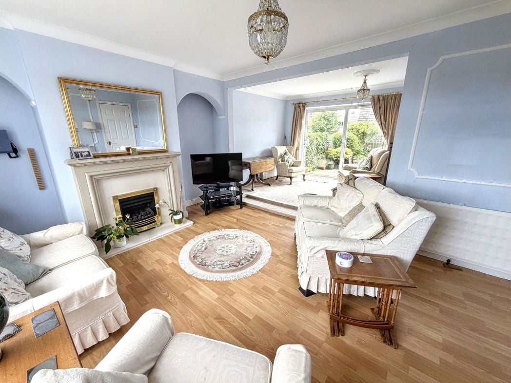 Property image 4 of 17