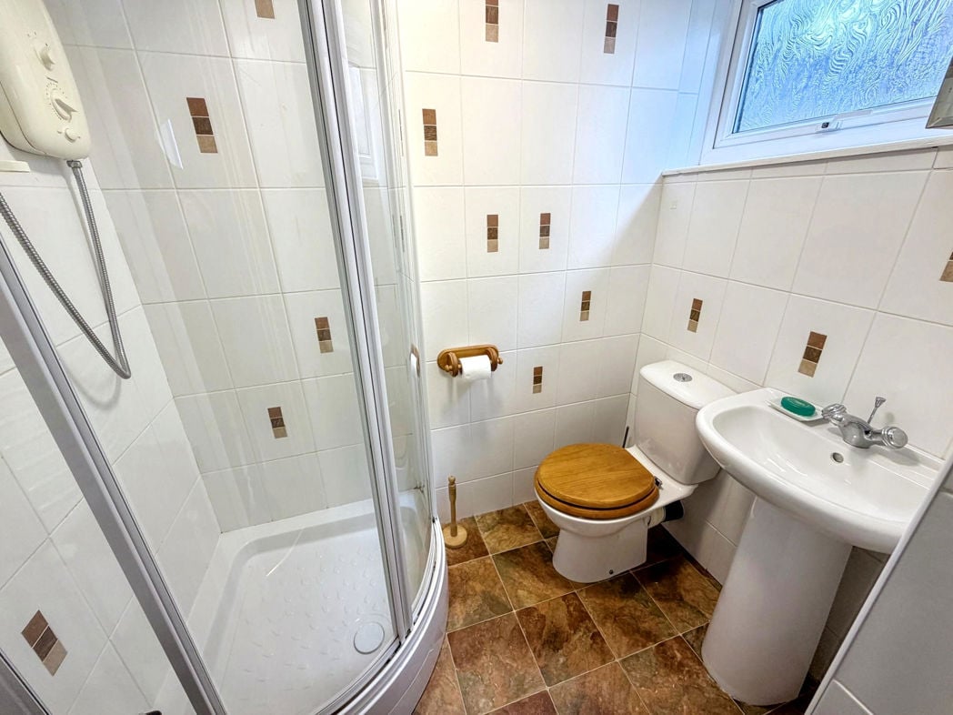 Property image 16 of 17