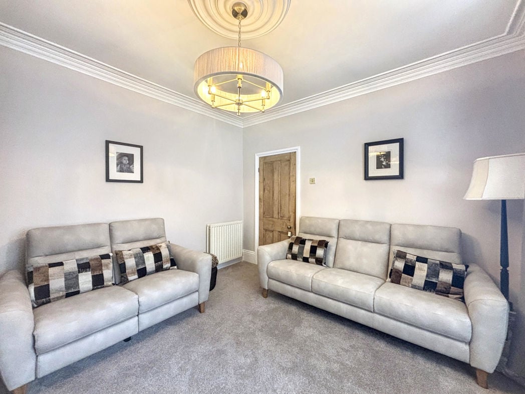 Another Living Room Image