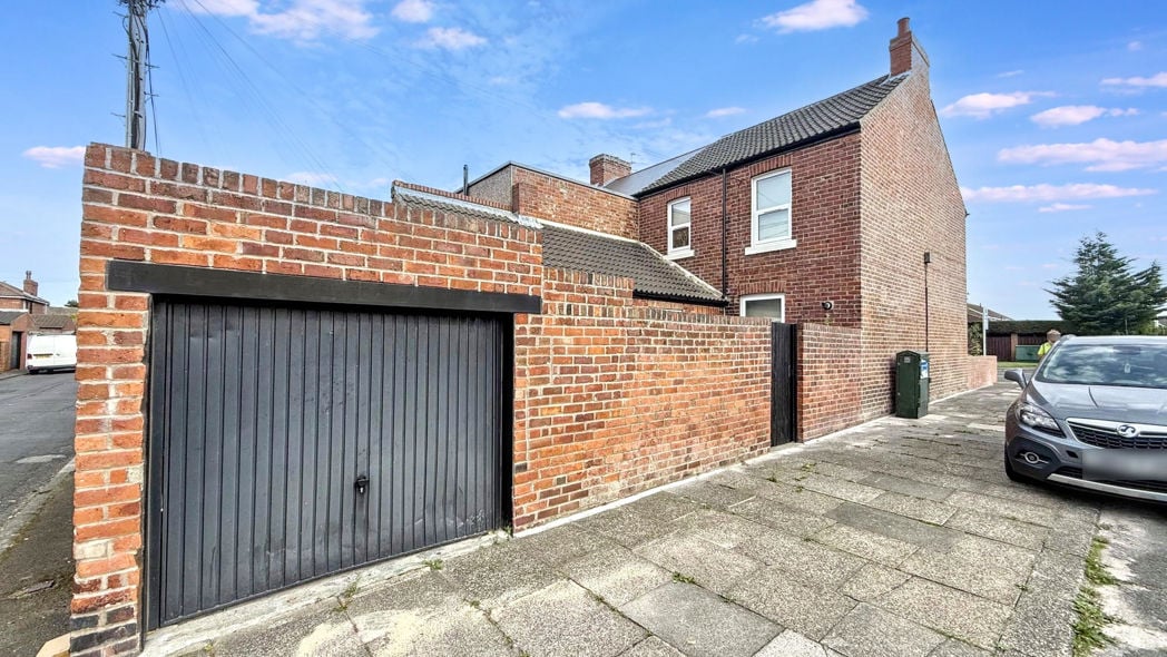 Property image 23 of 25