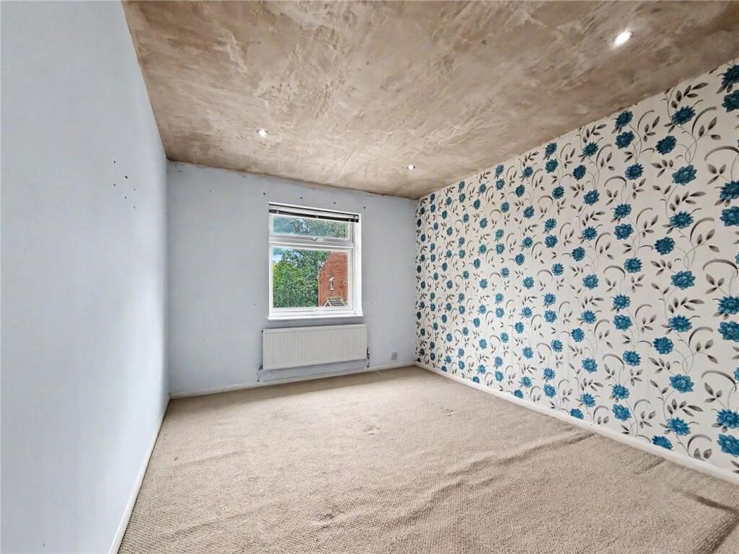 Property image 5 of 8