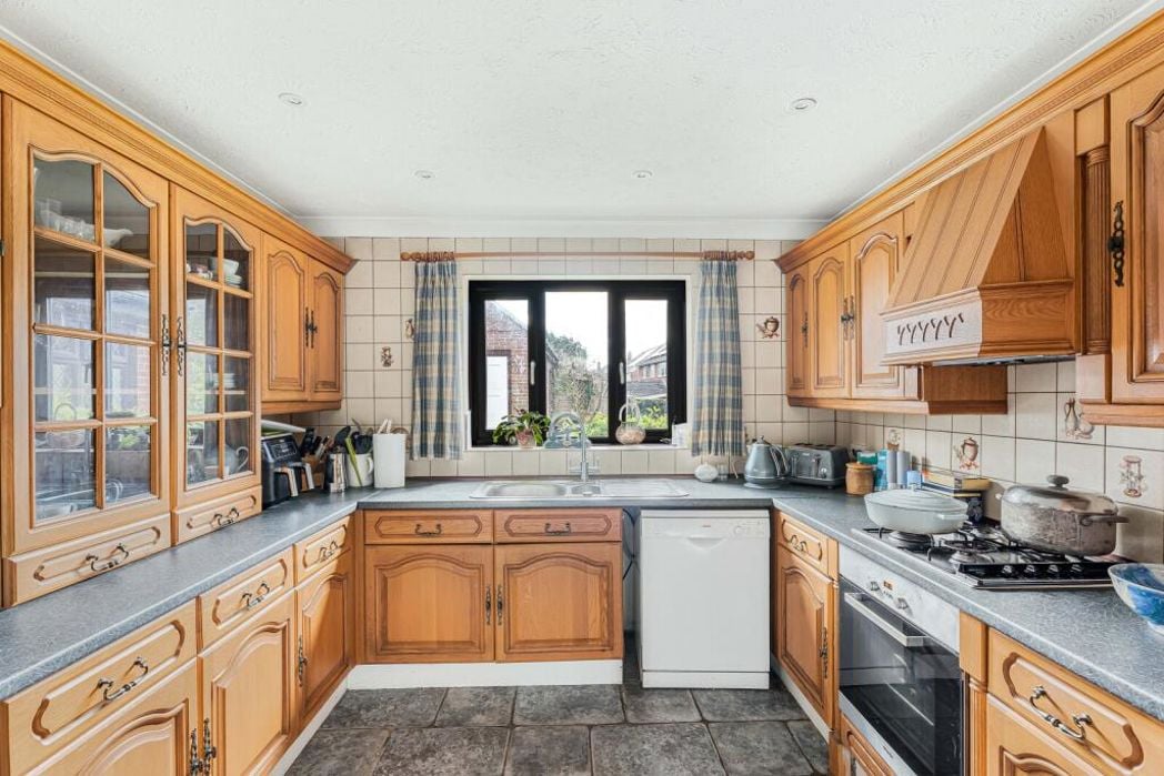 Property image 5 of 18