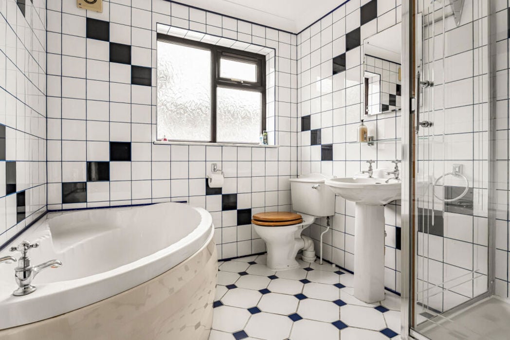 Property image 7 of 18