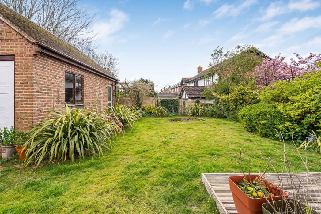 Property image 16 of 18