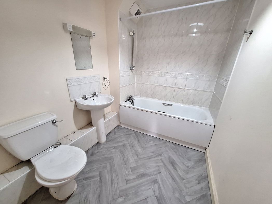 Property image 17 of 17