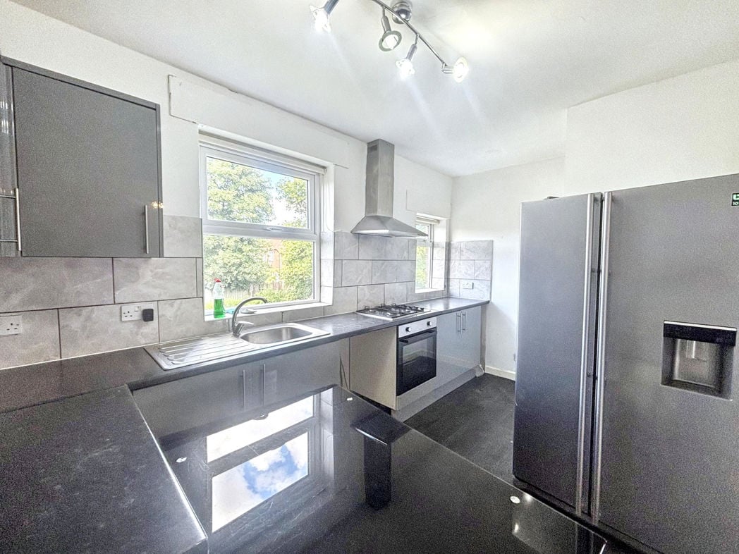 Property image 4 of 8