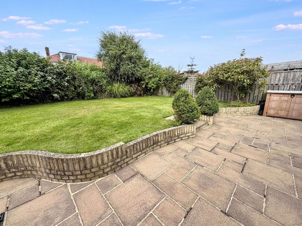 Property image 3 of 12