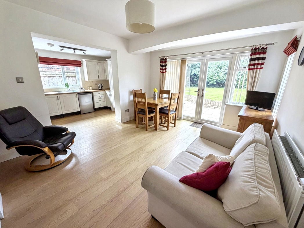 Property image 6 of 12